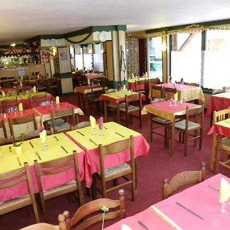 Le Rond Point Des Pistes Apartment
