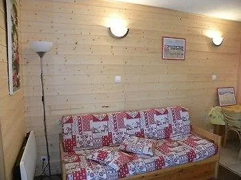 Le Rond Point Des Pistes Apartment *